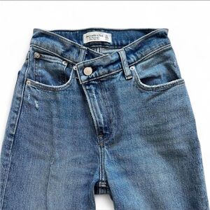 Abercrombie & Fitch cross Denim Blue Jeans